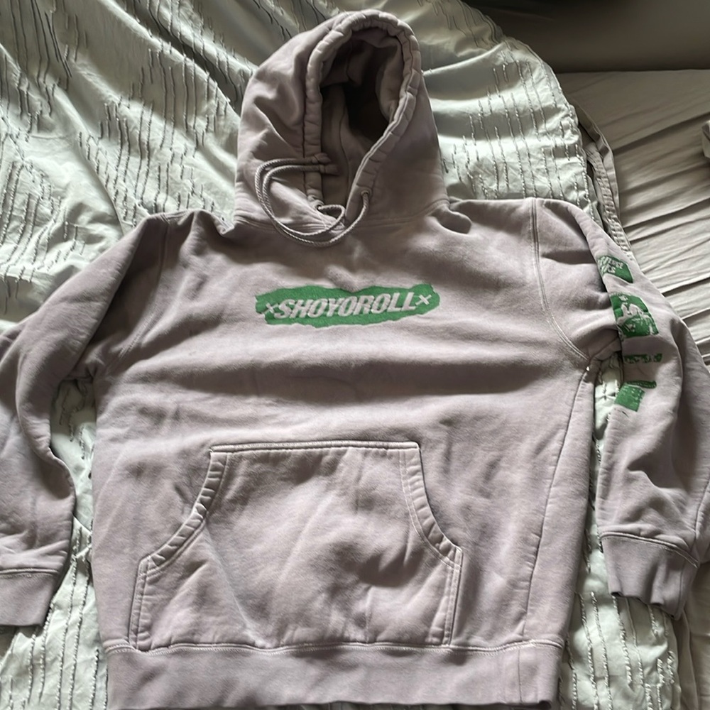 Shoyoroll men’s hoodie size small